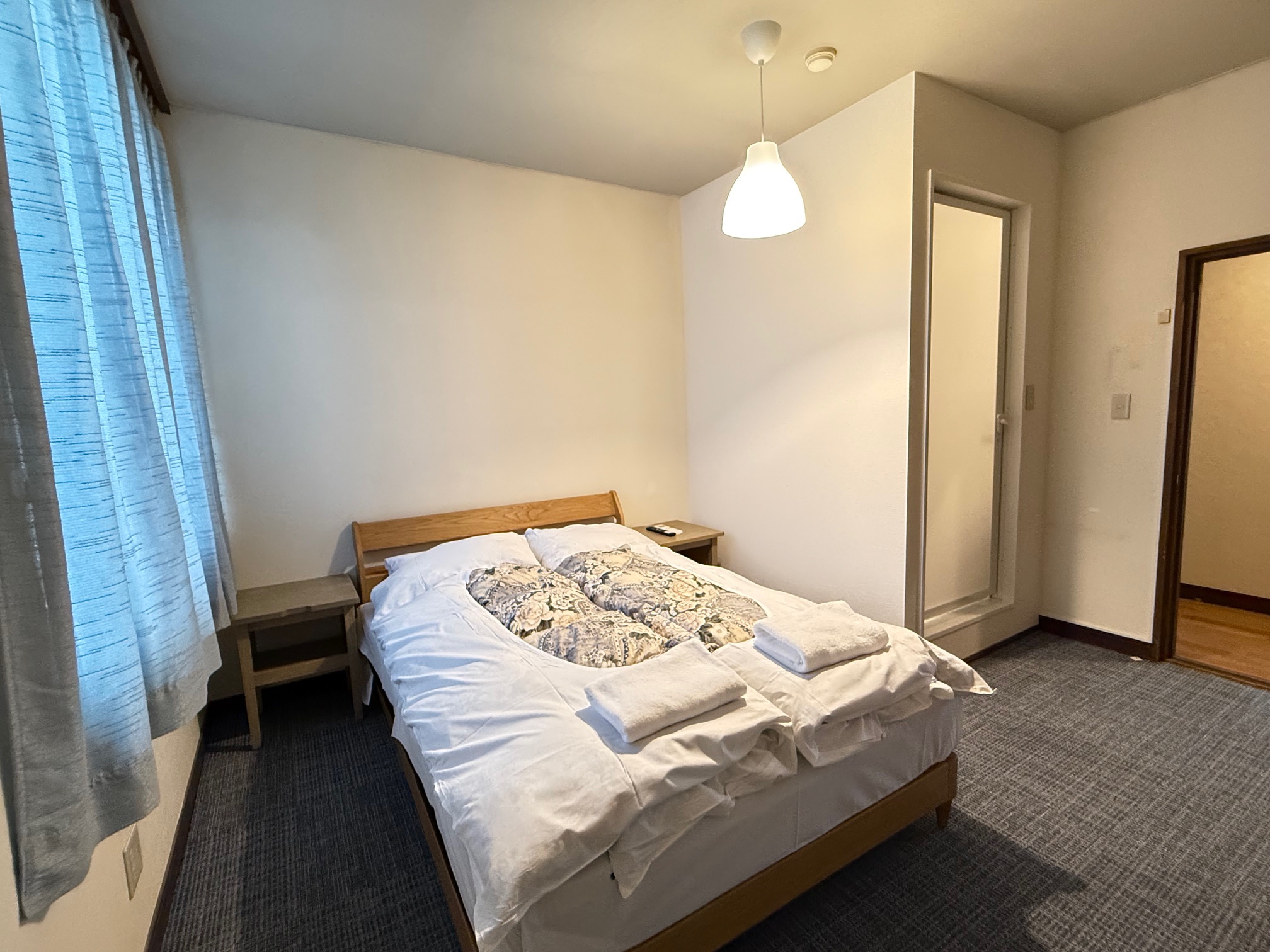 swiper-jm-rooms-double1.jpg